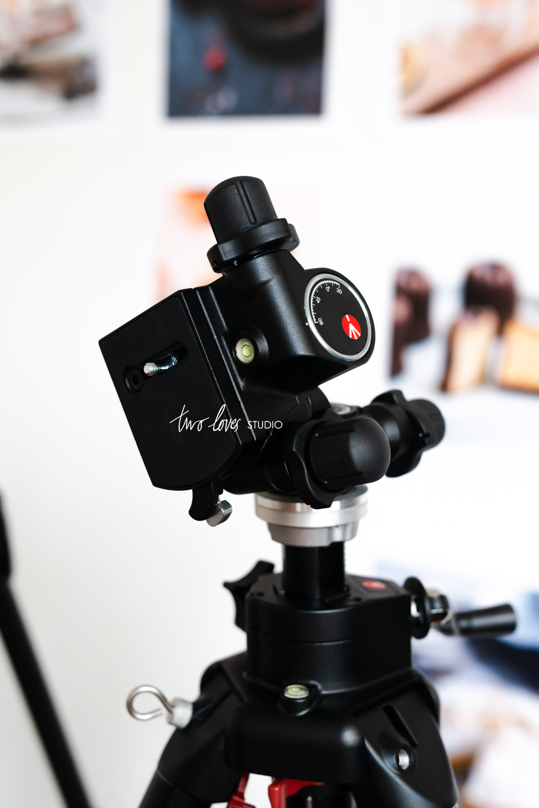 Need a tripod for your food photography? Check out this comprehensive guide about what I use, and what you need to look for. Click to read. #foodphotography #learnfoodphotography #tripod Need a tripod for your food photography? Check out this comprehensive guide about what I use, and what you need to look for. Click to read. #foodphotography #learnfoodphotography #tripod