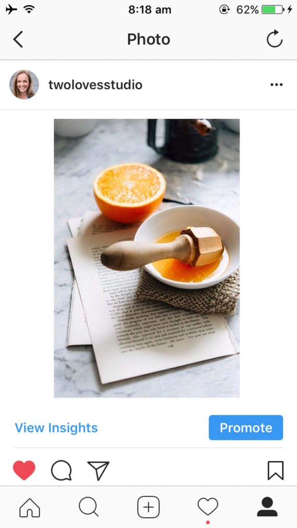 Make your food photography feed stand out with these tips for creating a gorgeous Instagram color palette that you can be proud of. CLICK TO READ.