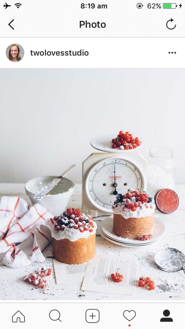 Make your food photography feed stand out with these tips for creating a gorgeous Instagram color palette that you can be proud of. CLICK TO READ.