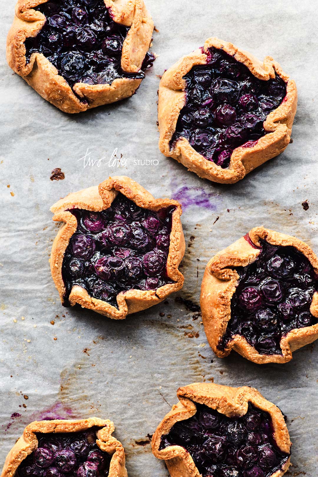 Create photo-worthy pie crust with this easy & beautiful pastry recipe. Get ready to shoot beautiful pies!