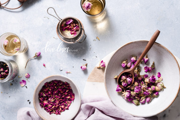 4 Ultimate Food Photography Lenses For Beautiful Photos | From beginner to pro, budget to expensive. Here are the 4 food photography lenses that you need to know to capture stunning images of food. Nikon, Canon and Tamron. This post will have you covered. Click to read.
