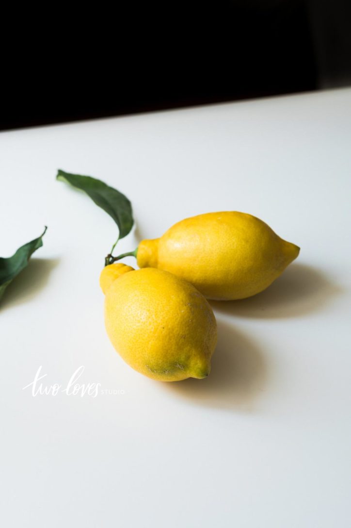 Two yellow lemons 